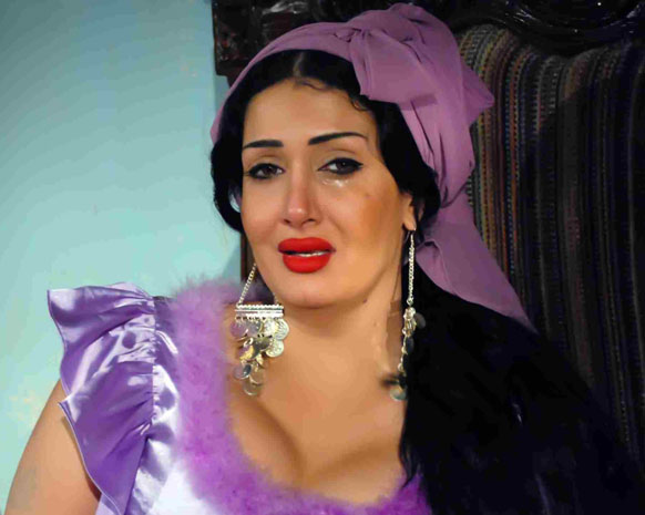 غادة عبد الرازق مطالبة بإعادة مليون جنيه!