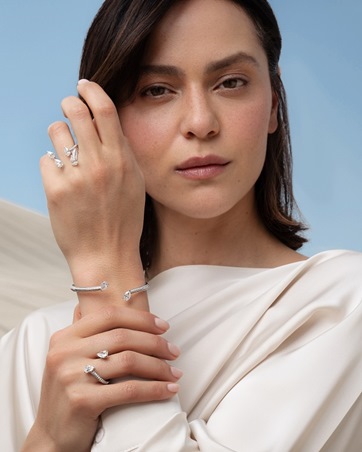 بريق رمضان… هندسة الضوء والذهب