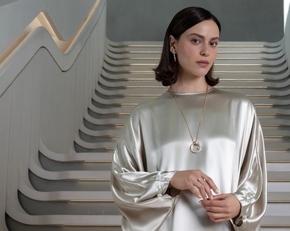 بريق رمضان… هندسة الضوء والذهب