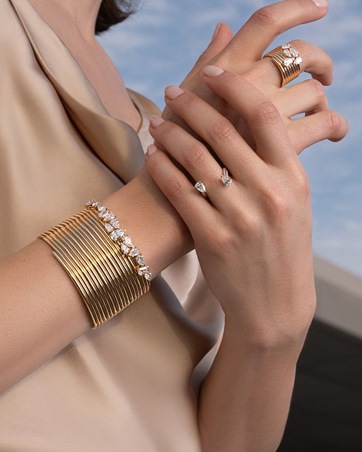 بريق رمضان… هندسة الضوء والذهب