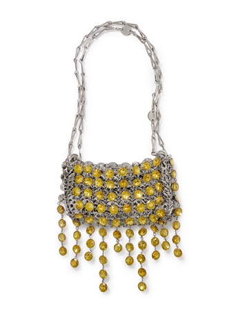 هذه هي القطع المثالية لإطلالة براقة في موسم الأعياد