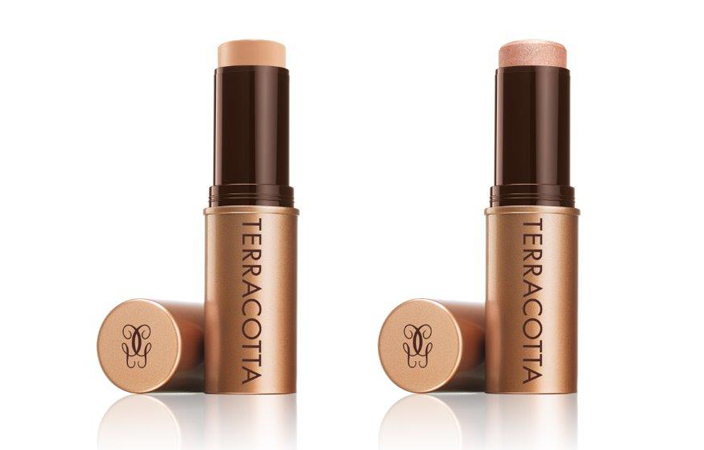 الحصول على بشرة متوّهجة برونزية لم يكن يوماً بهذه السهولة؛ إليكِ تجربتنا!