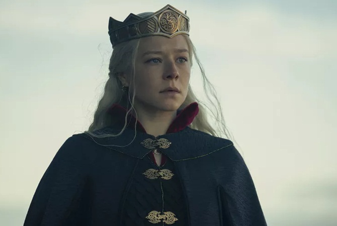 من يستولي على العرش الحديدي في House of the Dragon؟