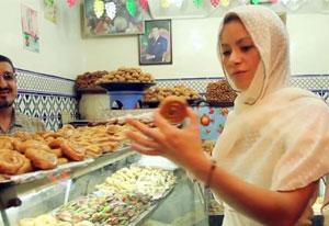 شاهدي صور النجمات بالحجاب