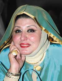 شاهدي صور النجمات بالحجاب