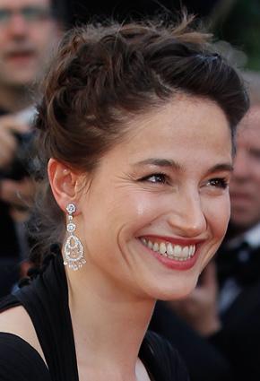 ما قصّة رفعات الشعر «الشينيون» في مهرجان «كان»!