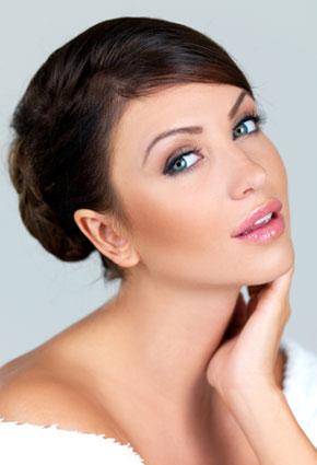 ما هي الفيتامينات التي تحتاجينها لشعر رائع يوم الزفاف؟