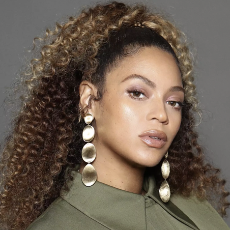 أفكار متنوعة للحصول على لون بروندي مميز لشعركِ