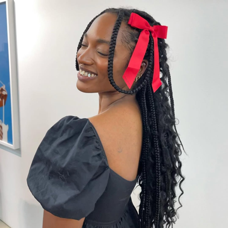 إليكِ أفكار إكسسوارات لتزيين ضفائركِ في موسم الاحتفالات