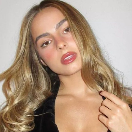 أفكار متنوعة للحصول على لون بروندي مميز لشعركِ