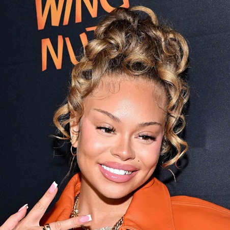 أفكار متنوعة للحصول على لون بروندي مميز لشعركِ