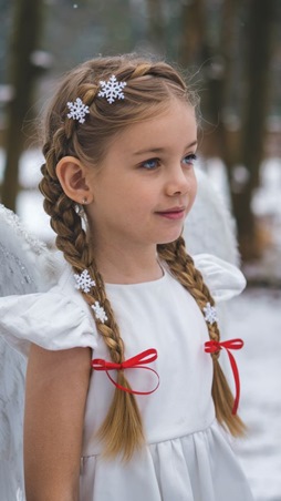 أفكار لإكسسوارات شعر ابنتك في الاحتفالات بالعام الجديد