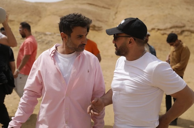 تامر حسني وهنا الزاهد يتحديان الأرض السودة