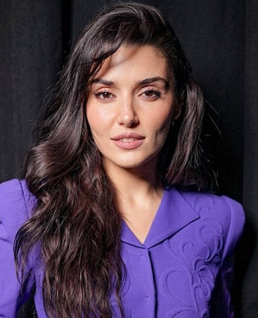 مفاجأة هاندا آرتشيل وهذا سر وجودها في لندن