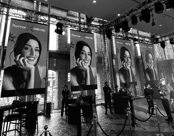 مفاجأة هاندا آرتشيل وهذا سر وجودها في لندن