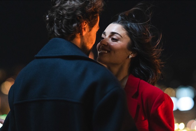 هاندا آرتشيل تتجاهل فشلها وتنتظر الحب بين عالمين