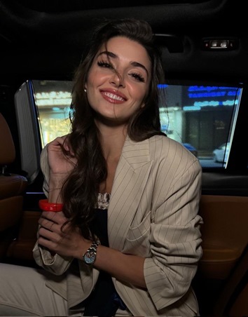 هاندا آرتشيل: أعيش قصة حب جديدة