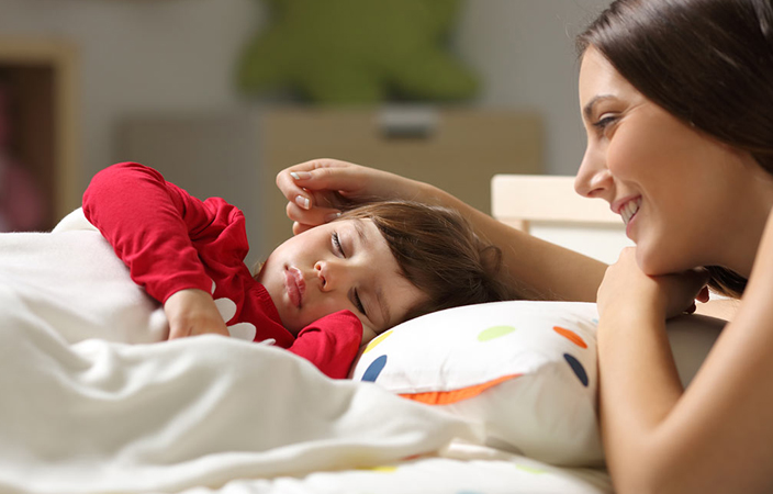 3 عادات تؤدي إلى زيادة وزن طفلك