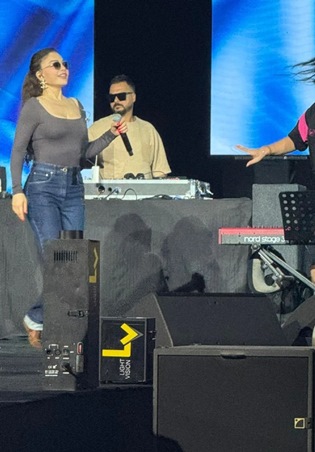 هيفاء وهبي :أشعر بمسؤولية كبيرة في كل حفل جديد