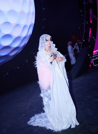 هيفاء وهبي: هذا موعد 