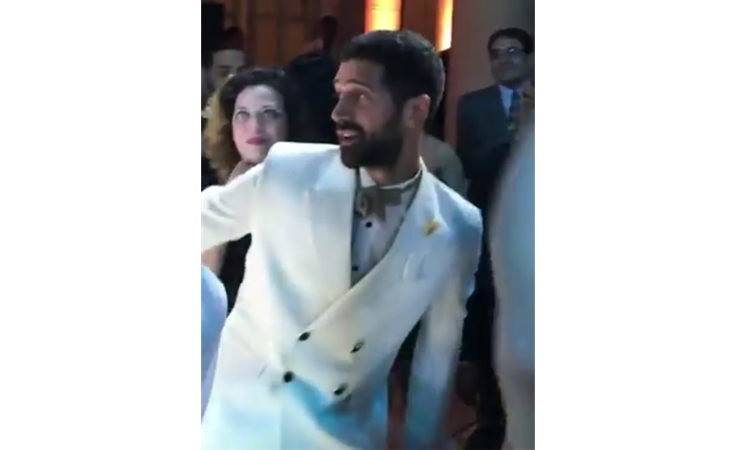 اضغطي لمشاهدة الفيديو.. اللحظات الأولى من حفل زفاف أحمد مجدي