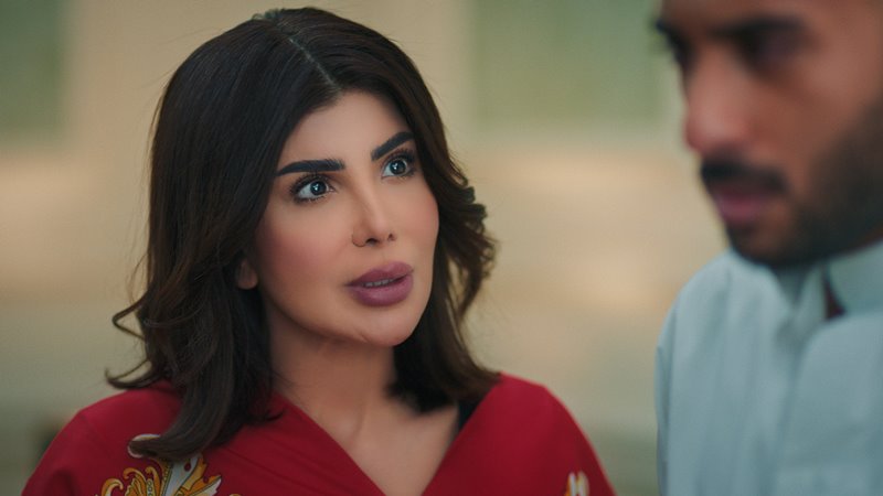 إلهام الفضالة أم متسلطة على أبنائها وزوجاتهم
