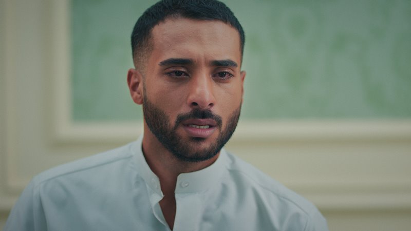 إلهام الفضالة أم متسلطة على أبنائها وزوجاتهم