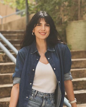 كارمن بصيبص: زوجي حبي الأول وحادث نظرة حب عشته