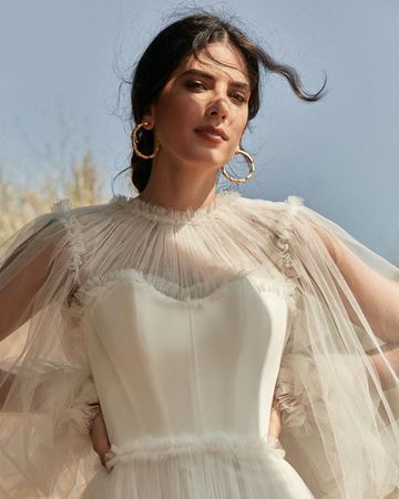 كارمن بصيبص: زوجي حبي الأول وحادث نظرة حب عشته