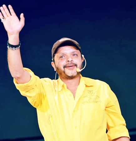 تراجع مفاجئ من الشركة المنتجة عن مسلسل هنيدي الرمضاني.. ما السبب؟