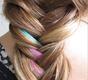 إحصلي على ضفيرة ملوّنة في العيد