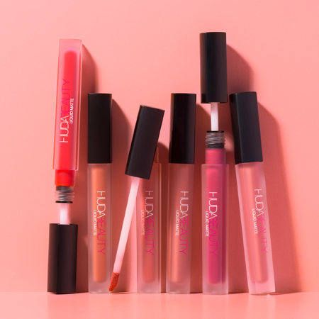 جرّبنا لكِ الإصدار الجديد من حمرة هدى بيوتي Liquid Matte Lipstick