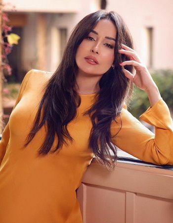 سلافة معمار تعتذر عن 