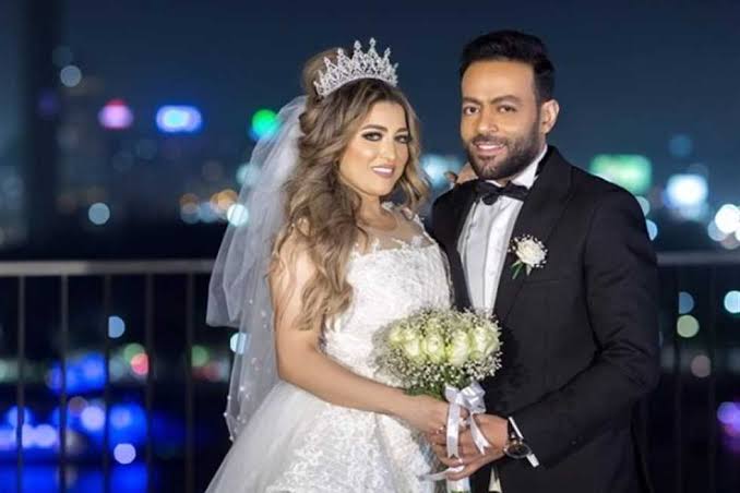 سمر أبو شقة الزوجة السابقة لـ تامر عاشور تحسم جدل مصير ابنتهما 