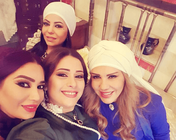 هل وقعت إمارات رزق في الحب برجل أكبر منها؟