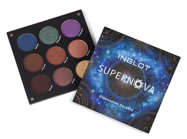 إنجلوت السماوية: مجموعة مكياج مستوحاة من عشقنا للقمر والنجوم