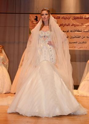 أديبا المحبوب لـ«نواعم»: فساتين الزفاف في الخليج فخمة