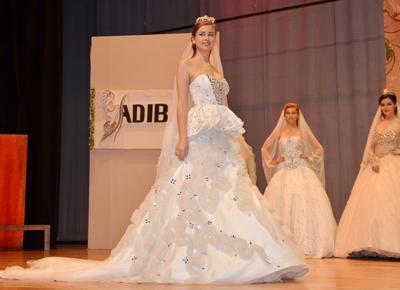 أديبا المحبوب لـ«نواعم»: فساتين الزفاف في الخليج فخمة