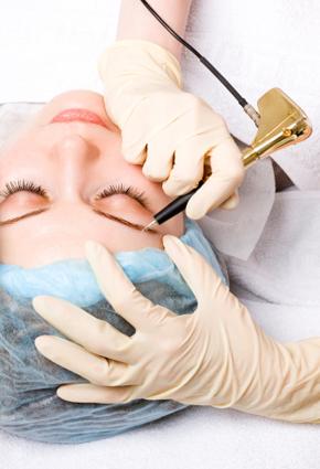 أسرار المكياج الدائم تكشفها اختصاصيّة التجميل ميشيل شودبرغ