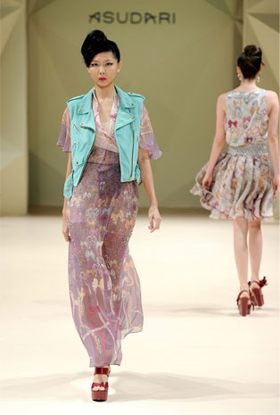 المصمّمة لمياء السديري لنواعم: نظرة المجتمع السعودي للمرأة تغيرت أخيرًا