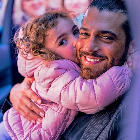 جان يامان يواصل دوره الإنساني ويغيب عن تركيا