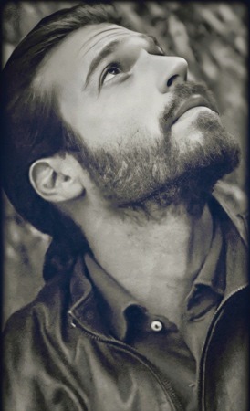 جان يامان يواصل دوره الإنساني ويغيب عن تركيا