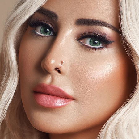 جويل ماردينيان تطلق علامتها للعدسات اللاصقة: Eye Candy تحمل رسائل تمكينية للمرأة