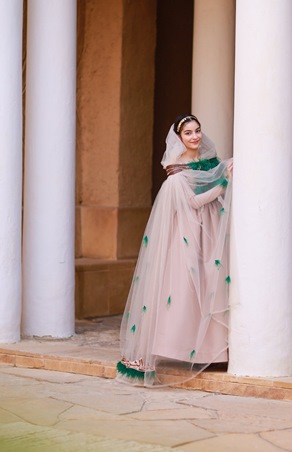 نجم مسلسل عالمي مفاجأة الــJOY AWARDS