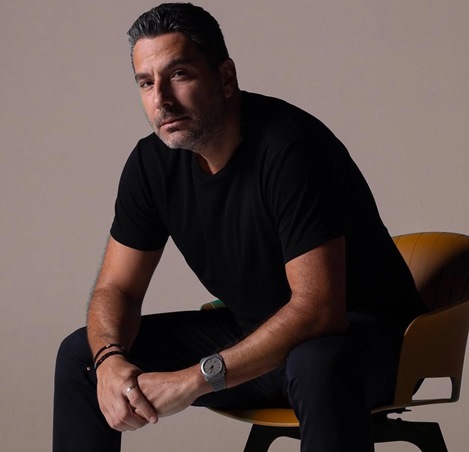 نجم مسلسل عالمي مفاجأة الــJOY AWARDS