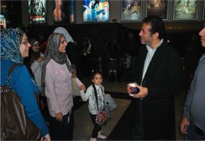 نجوم كف القمر و محاولة لإنقاذه في السينما