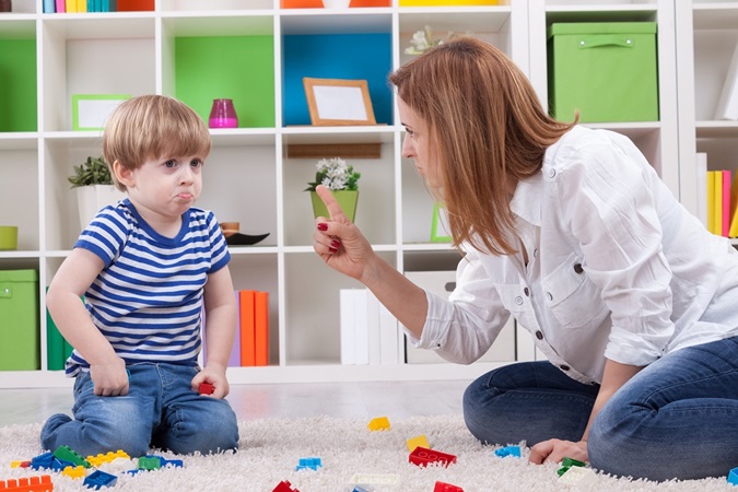 إليكِ خطوات روتين تهذيب صحي لطفلك