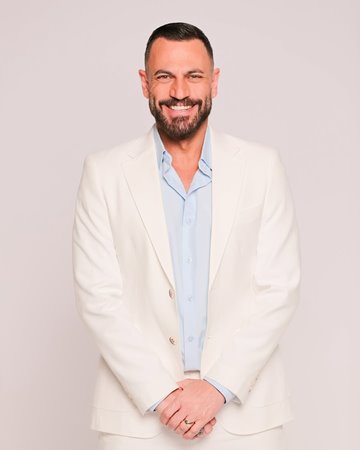 نيقولا معوض يتجه للموضة بخط أزياء رجالي