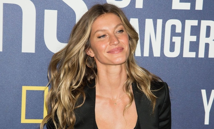 حلول لمشكلة تجعد الشعر في الحرّ والرطوبة