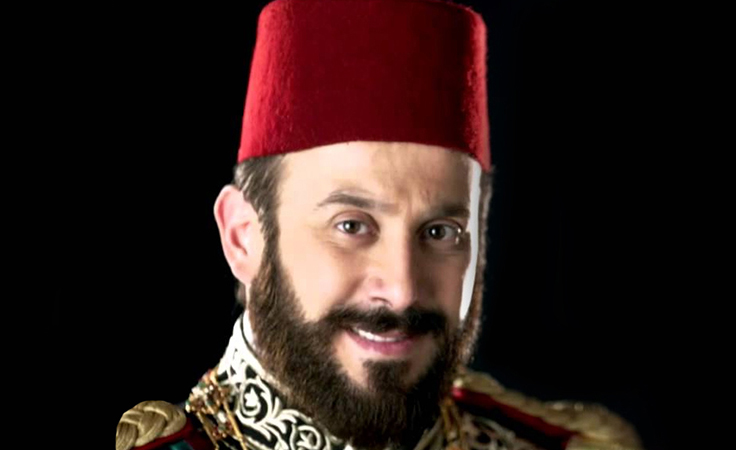 بعد وعود قصيّ خولي واعتذار رشيد عسّاف؛ نجم سوري إلى هوليوود